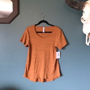NEW Lularoe Classic T medium